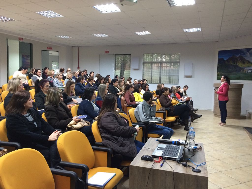 You are currently viewing Colegiado de Assistência Social da AMERIOS realiza evento direcionado as equipes de referência