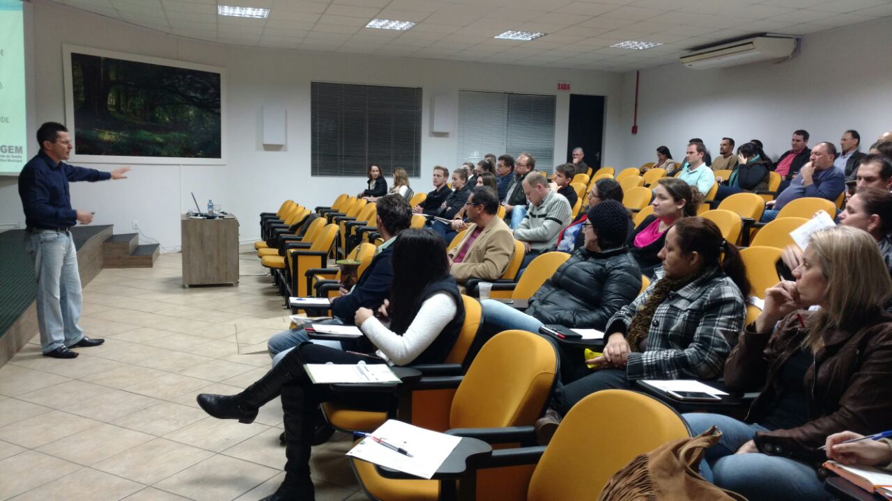 You are currently viewing Sistema Único de Saúde – SUS é tema de Palestra na 2º Turma da Escola de Governo