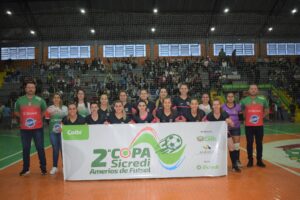 Read more about the article Sucesso na Abertura da 2ª Copa Sicredi AMERIOS de Futsal – Emoções e Disputas Intensas Marcam o Início da Competição