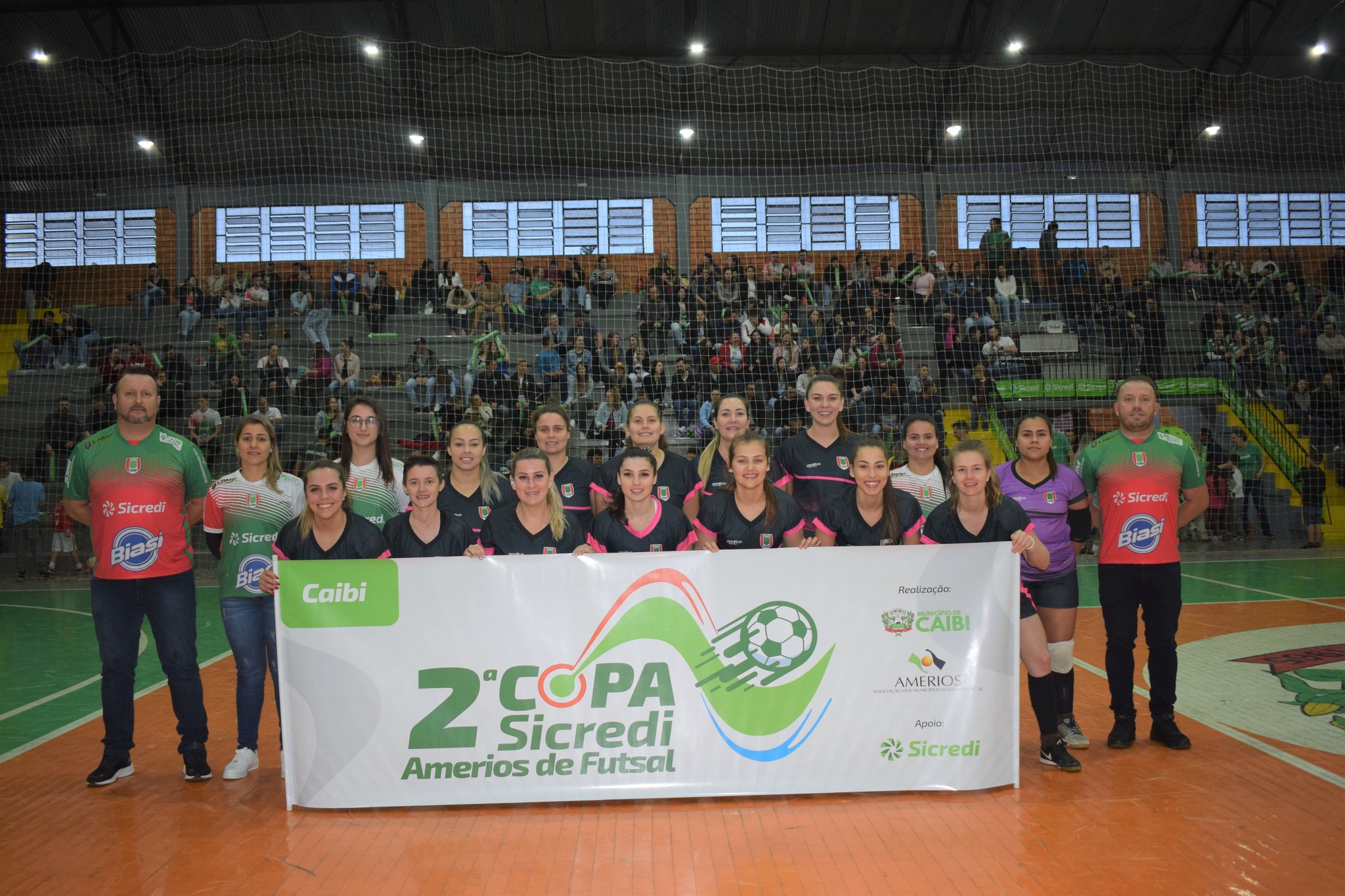 You are currently viewing Sucesso na Abertura da 2ª Copa Sicredi AMERIOS de Futsal – Emoções e Disputas Intensas Marcam o Início da Competição